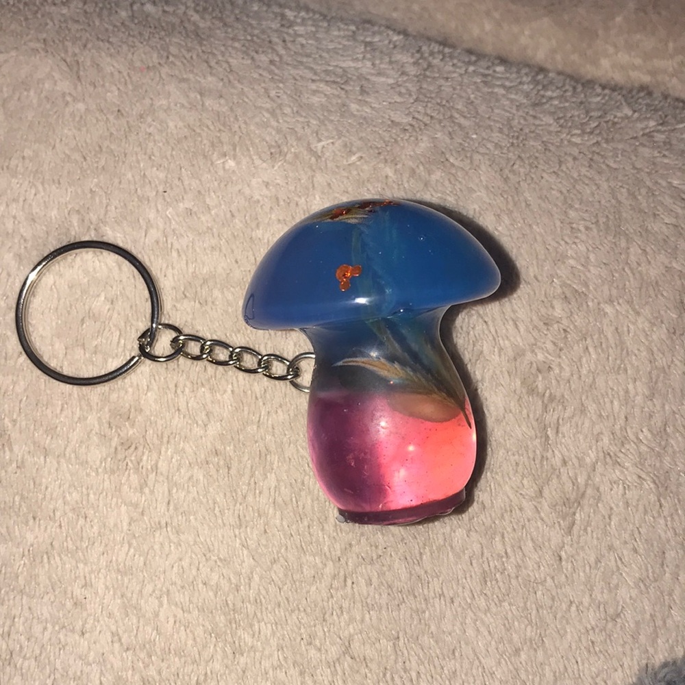 Custom Epoxy mini mushroom 🍄 keychain with shells glow ✨ and 3 Wishes